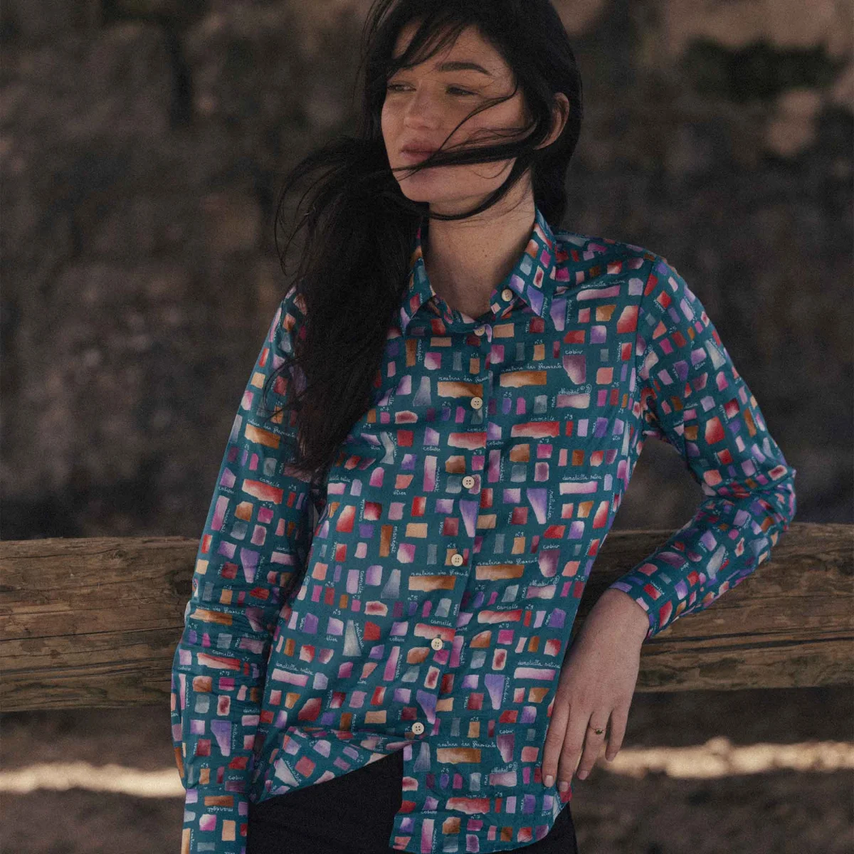 CHEMISIER CAMISO SALINA Bleu canard - E-shop mondial – Produits durables, modernes et accessibles partout Camisole en maille à rayures – Valérie Simon