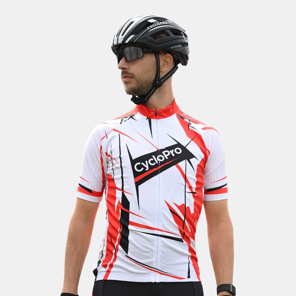 Maillot Cyclisme Route Rouge - Sensas+ - Tout pour Créer des Expériences Mémorables en Extérieur Une piscine extérieure pour une expérience unique en Belgique - Le Domaine  des Trois Tilleuls