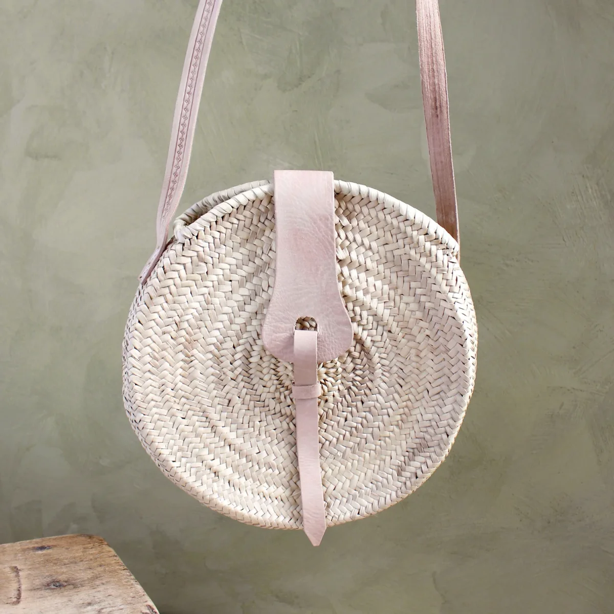 Sac Rond Palme Cuir Rose Maison Naïve Organisation maison solutions rangement