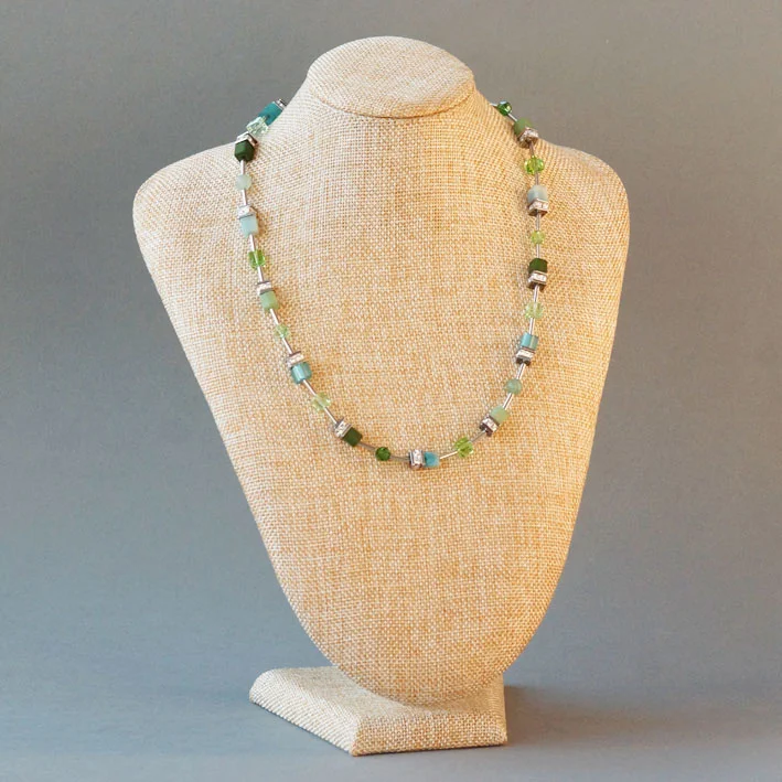 Collier Perles Swarovski Vert - Vins Rouges Harmonieux pour Chaque Occasion Quel vin choisir pour quelle occasion ?