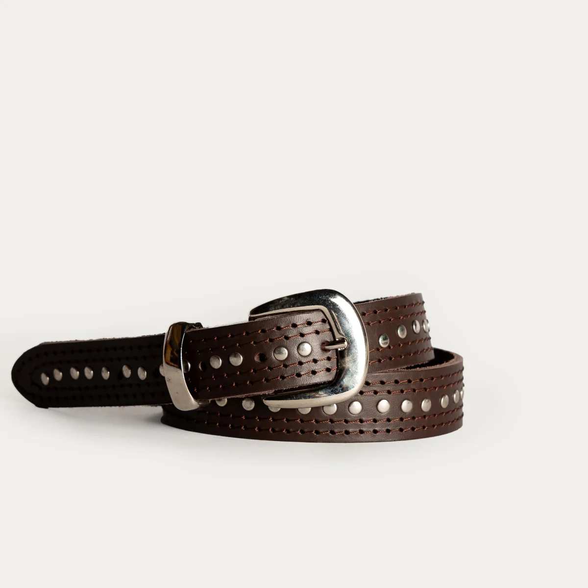 CEINTURE DAME CLOUTÉE Marron - E-shop mondial – Produits durables, modernes et accessibles partout E-shop | Philippe Pascoët - Maître chocolatier Suisse