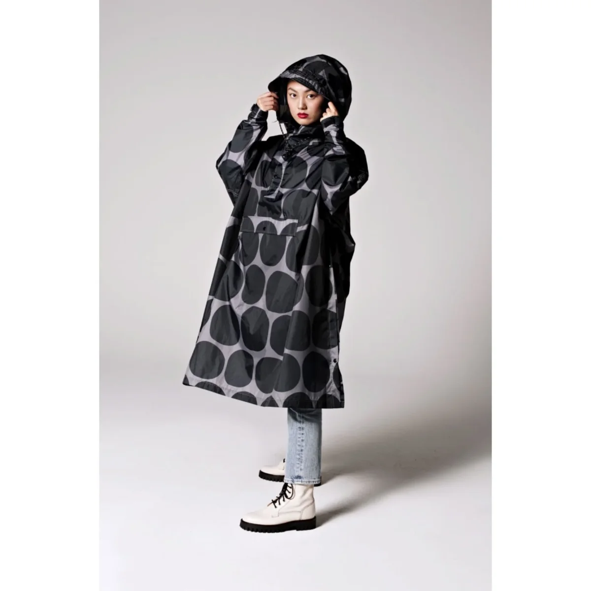 Poncho - Black Polka Baroudeurs - Des Produits Outdoor Pensés pour Vos Aventures au Quotidien