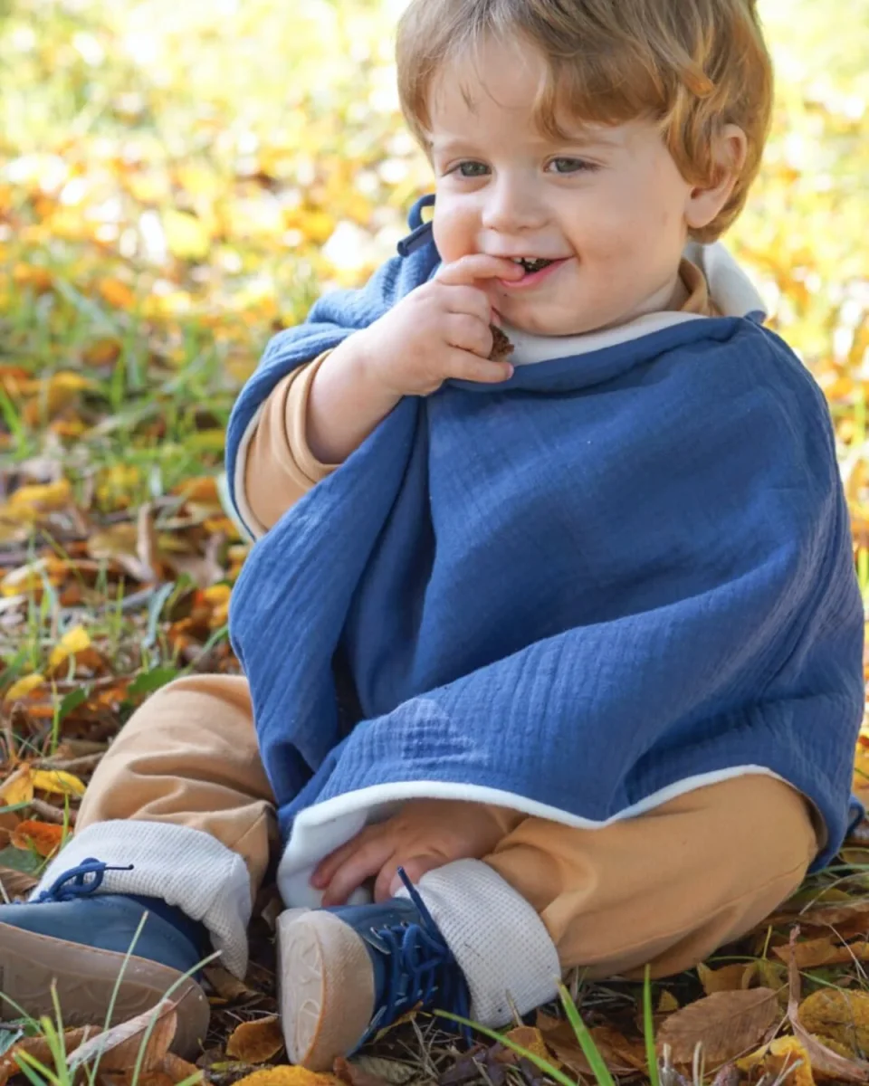 Poncho bébé enfant / Gaze coton kaki + Doublure polaire écrue - Boutique Maman & Bébé – Produits Essentiels au Quotidien