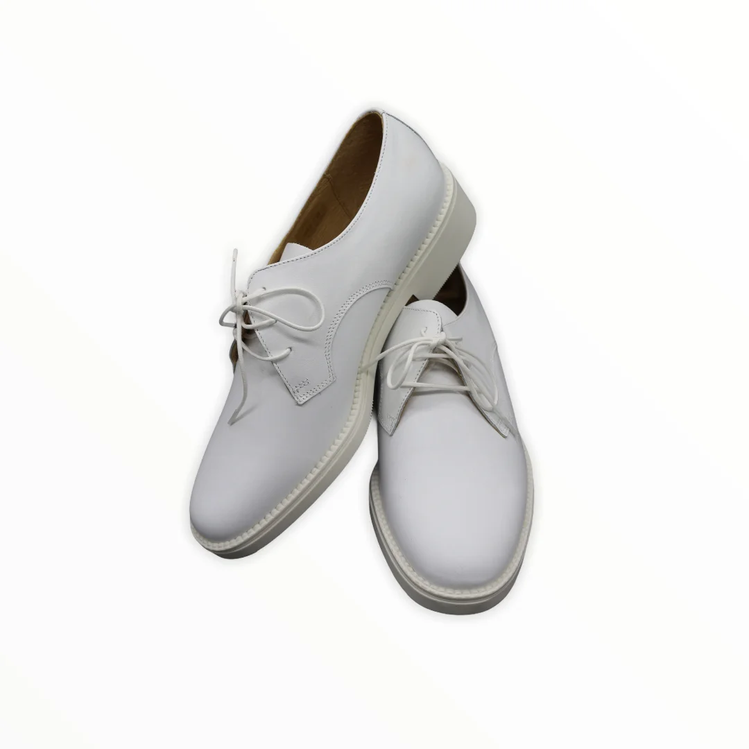 Chaussures blanches - Outdoor Sports Shop – Bons oui Plans Randonnée & Trekking