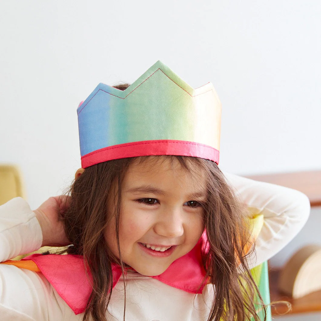 Sarah's Silk - Couronne Reversible - Rainbow||Sarah's Silk - Reversible Crown Petit - Rainbow - Boutique Bébé en Ligne : Soins, Jouets et Articles Maison