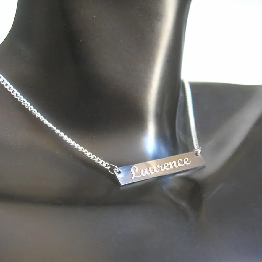 Collier pendentif barre horizontale personnalisée - Vins Rouges Harmonieux pour Chaque Occasion - Dinh van