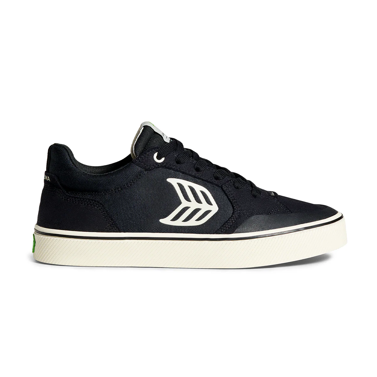 CHAUSSURE FEMME "VALLELY" Betty BLACK/WHITE LOGO - Des Produits Outdoor Pensés pour Vos Aventures au Quotidien