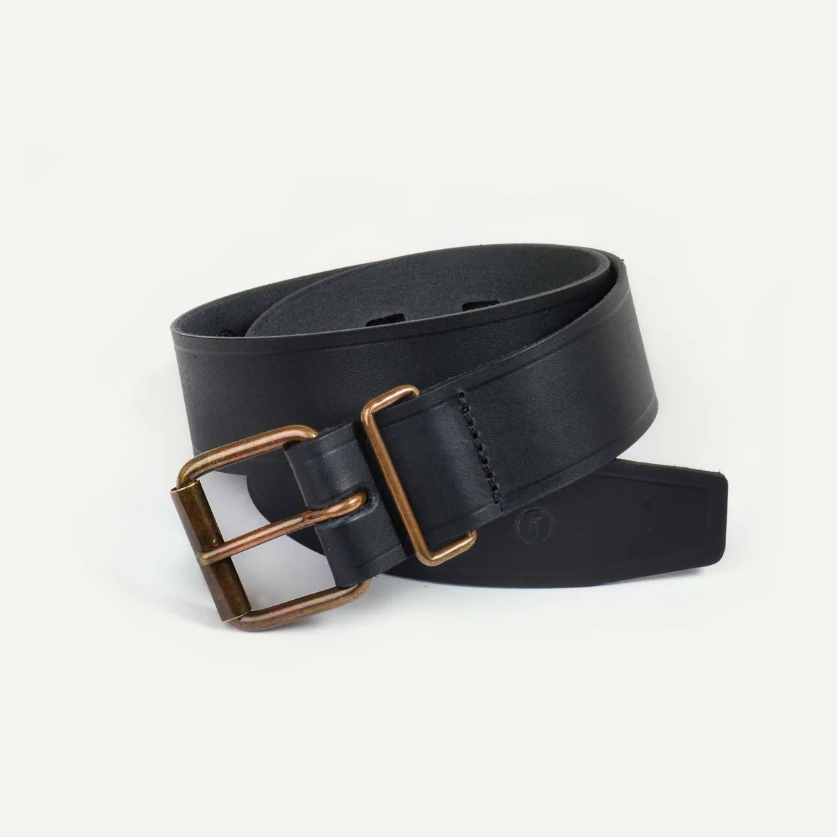 Ceinture Fred – Noir - Vins Rouges Harmonieux pour Chaque Occasion 🍷 𝐋𝐀 𝐒𝐔𝐆𝐆𝐄𝐒𝐓𝐈𝐎𝐍 𝐃𝐔 𝐒𝐎𝐌𝐌𝐄𝐋𝐈𝐄𝐑 🍷 À l'occasion de la  Fête des Pères, laissez-vous tenter par un grand cru d'exception : Château  Olivier 2021, Grand Cru Classé de Pessac-Léognan. 🍇 Profitez d'une