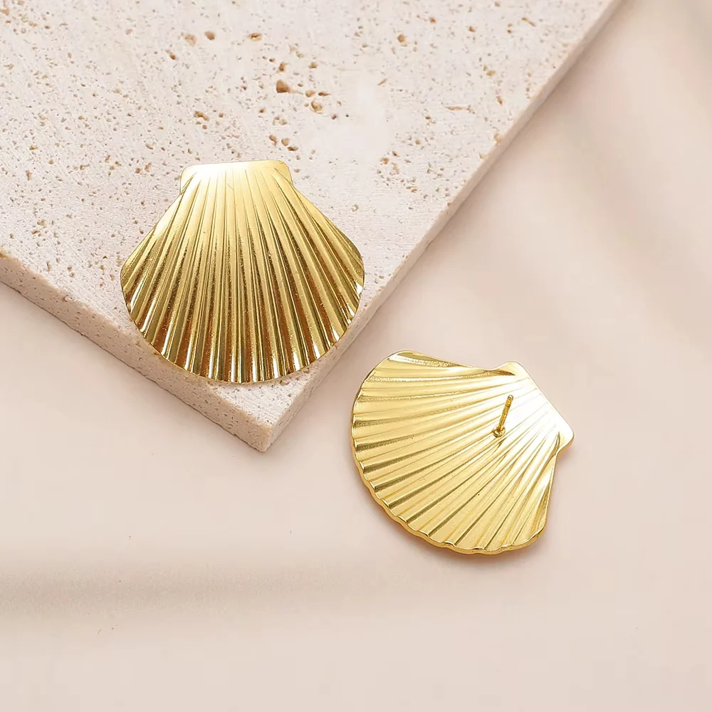 Boucle d’Oreille Coquillage Raffinée - Saldi Straordinari – Offerte Speciali Disponibili Adesso Boucles d'oreilles acier pendantes coquillage - La Petite Tribu