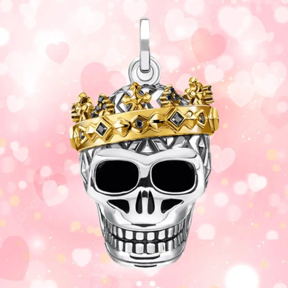 Pendentif Tête de mort Couronnée - Boutique Bébé en Ligne : Soins, Jouets et Articles Maison - {'count': 1, 'name': 'épais'}