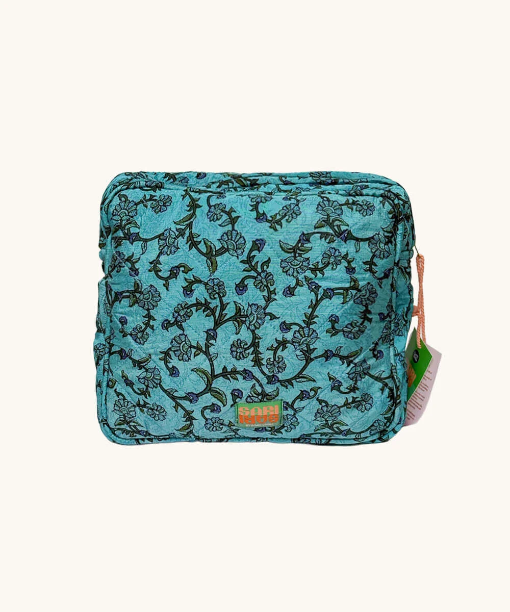Gia Gia Sari Travel Pouch -566 - Accessoires pratiques maison pour un intérieur plus fonctionnel Complémentaire à votre mobilier, la décoration de votre maison est la  touche de personnalisation de votre cocon. Alors on se laisse tenter, et on  shopp' les plus beaux accessoires