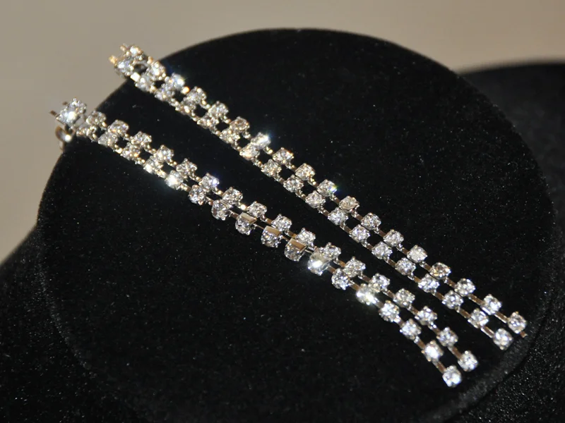 Boucle d’oreille Strass 2 rangs - Vins Rouges Harmonieux pour Chaque Occasion - {'count': 1, 'name': 'verre'}
