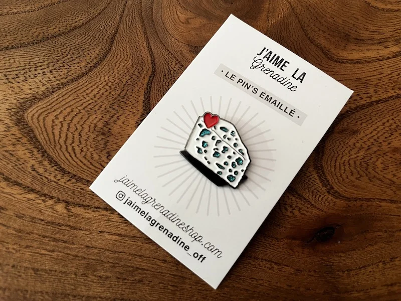 Pin’s Team Roquefort Grenadine Vins Rouges Harmonieux Occasion