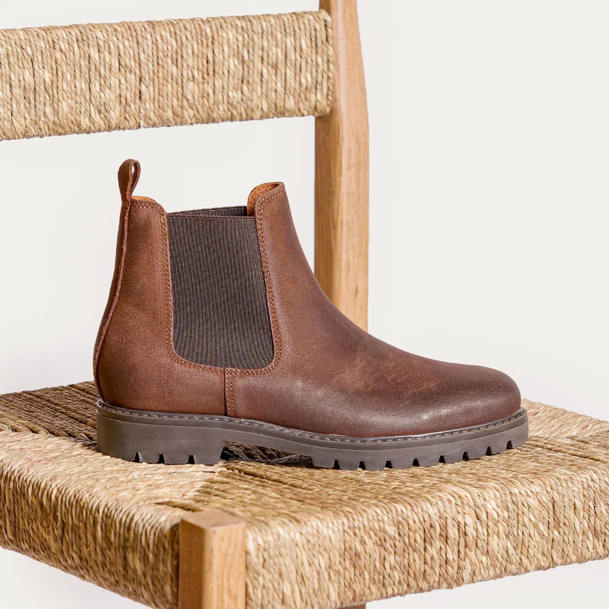 Boots de randonnée en cuir marron - E-shop mondial – Produits durables, modernes et accessibles partout - chaussure randonnée homme boots randonnée cuir eshop produit