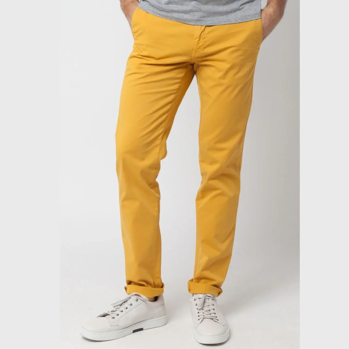 Chino coupe droite confort E-shop mondial Produits durables modernes accessibles