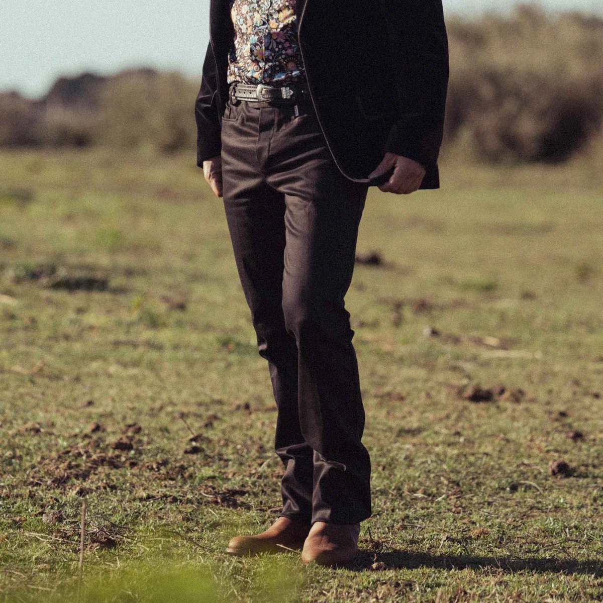 Pantalon de Gardian Noir Homme 100% coton - E-shop mondial – Produits durables, modernes et accessibles partout Generic T-shirt noir pour homme 100 %coton (taille XL et L)